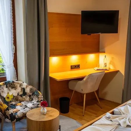 Restaurant St. Germanshof Hotel Bobenthal